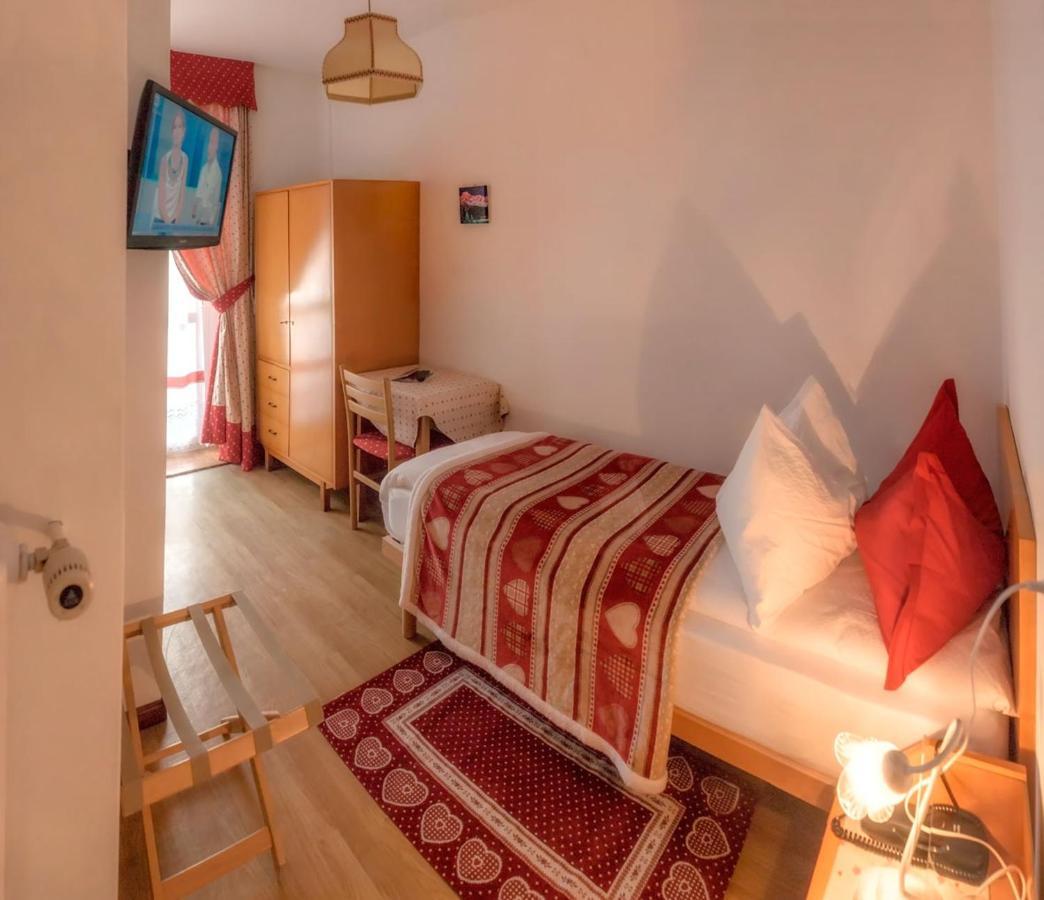 Hotel Garni Suisse San Martino Di Castrozza Extérieur photo