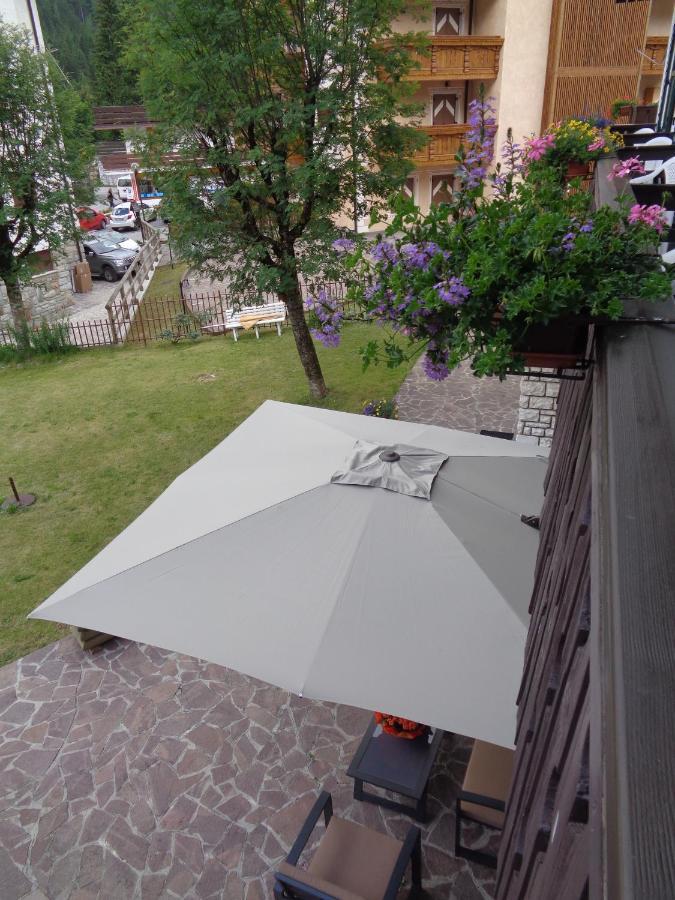 Hotel Garni Suisse San Martino Di Castrozza Extérieur photo